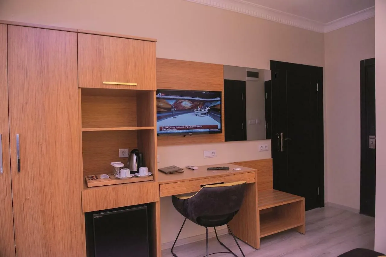 איסטמבול Karamans Sirkeci Suites Hotel 2*,  טורקיה