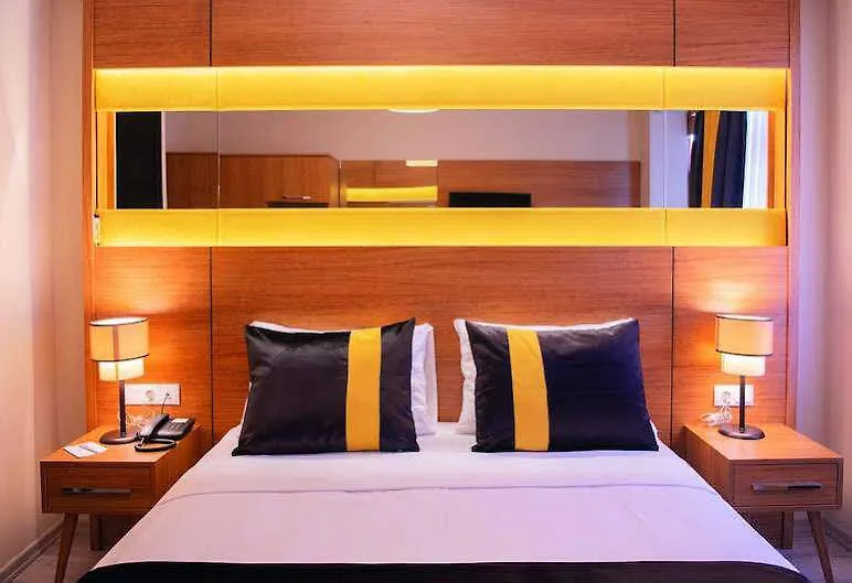 איסטמבול Karamans Sirkeci Suites Hotel 2*,  טורקיה